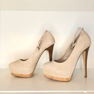 Steve Madden Taupe Suede Opticall Platform Pumps